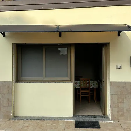Luna Di Sale - Romantic Sea & Guest house *