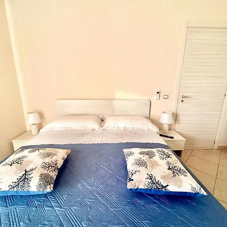 Luna Di Sale - Romantic Sea & Guest house