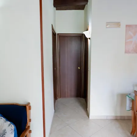 Luna Di Sale - Romantic Sea & Гостевой дом 4*